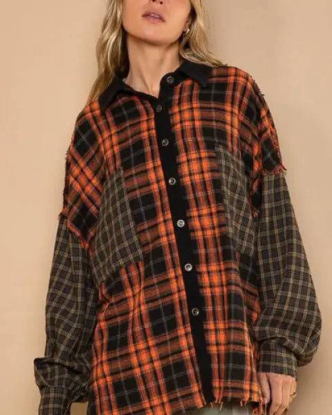 Pol Plaid Contrast Long Sleeve Raw Hem Shacket With Chest Pockets