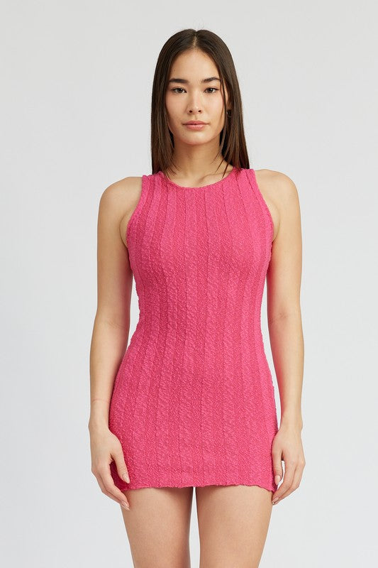 ROUND NECK FITTED MINI DRESS - FUCHSIA / S