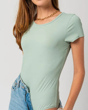 Round Neck Short Sleeve Bodysuit