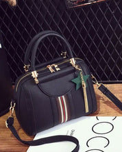 Sally Shoulder Bag - Black / OS