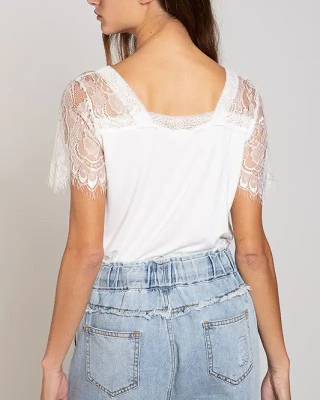 Scallop Trim Lace Short Sleeve Top