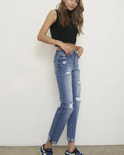 SLIM FIT BOYFRIEND JEANS