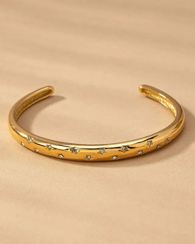 Stainless engraved star rhinestone cuff bracelet - Gold / one size