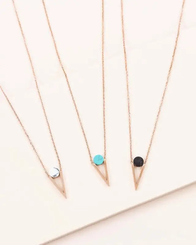 Tensly Point Stone Necklace Rose Gold