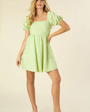 Tie back dress with puff sleeves