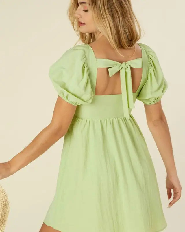 Tie back dress with puff sleeves