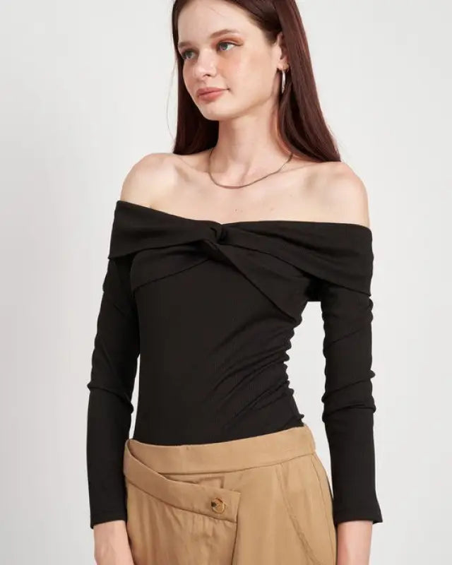 TWISTED OFF SHOULDER BODYSUIT