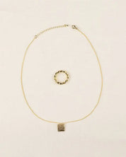 Twisted ring and square pendant necklace set - gol gold / m