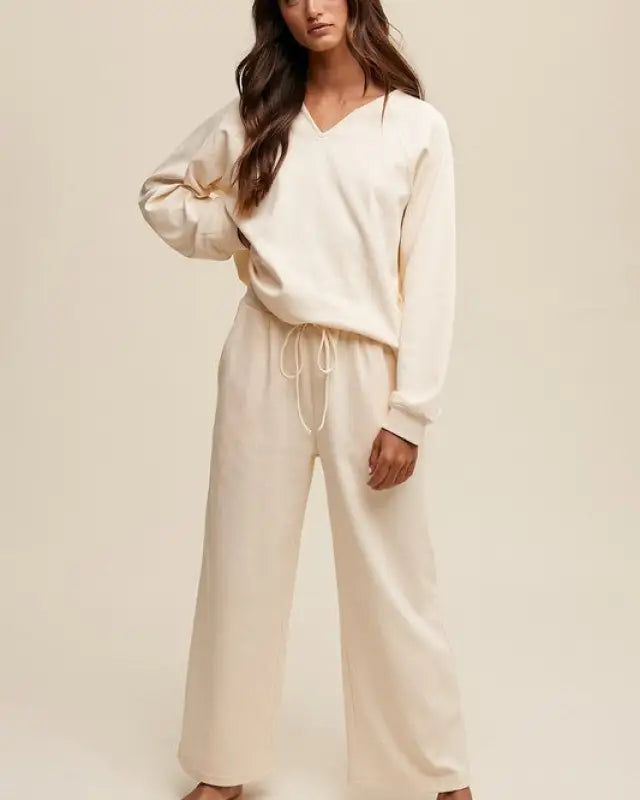 V-neck Sweatshirt and Pants Set - Cream / S